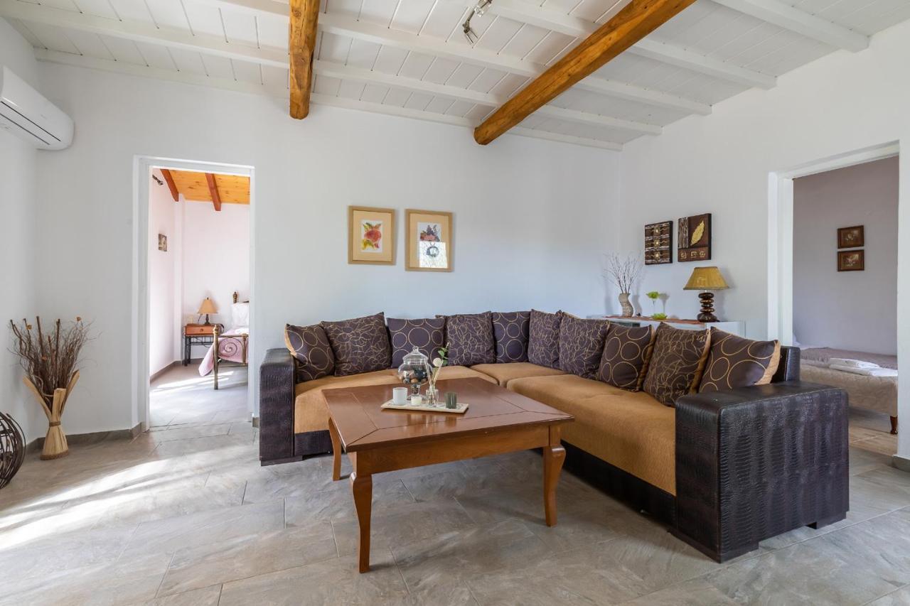 Skopelos Amigdalia Cottage Eksteriør bilde