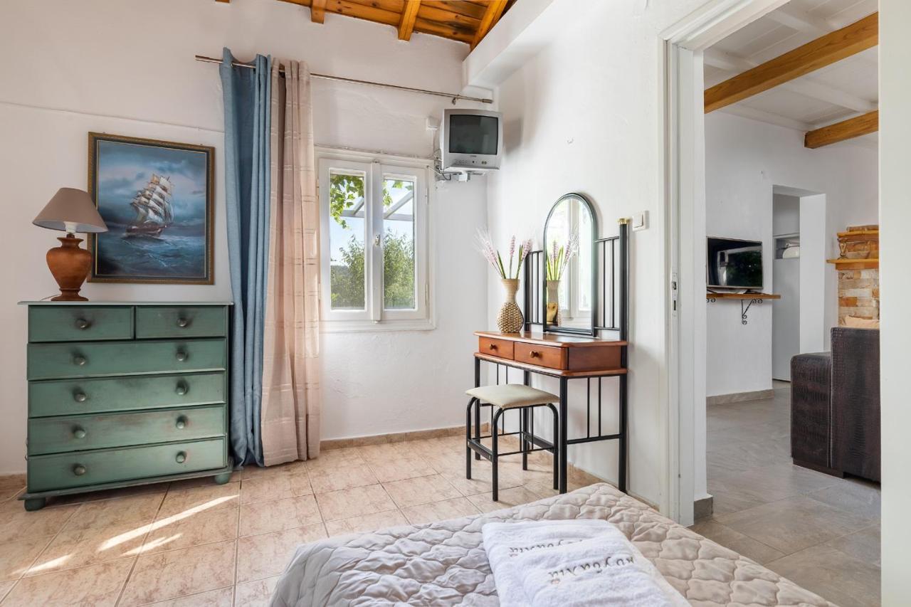 Skopelos Amigdalia Cottage Eksteriør bilde